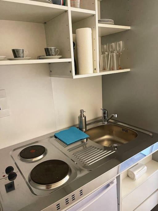 Apartment Naehe Flughafen Dus Düsseldorf Dış mekan fotoğraf